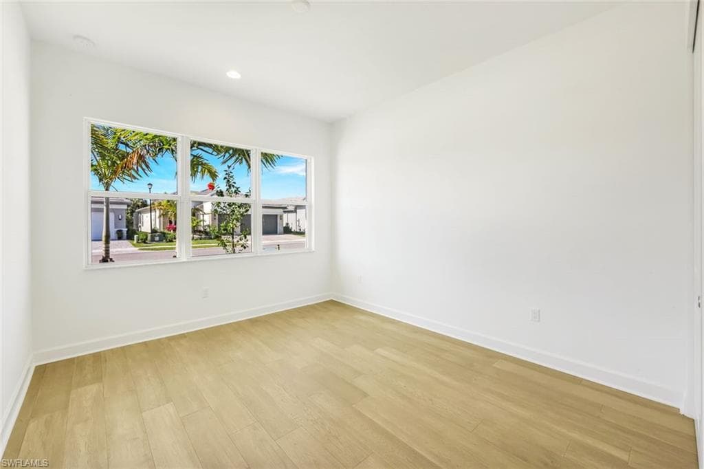 12243 Lotus Ave, Naples, FL 34120-20