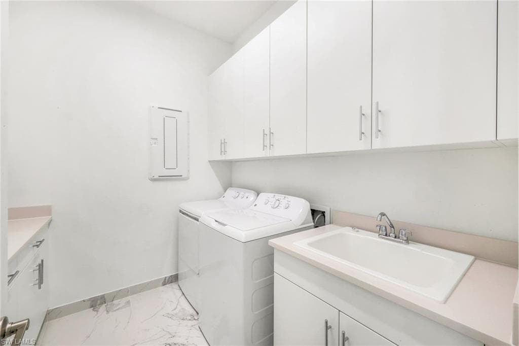 12243 Lotus Ave, Naples, FL 34120-28