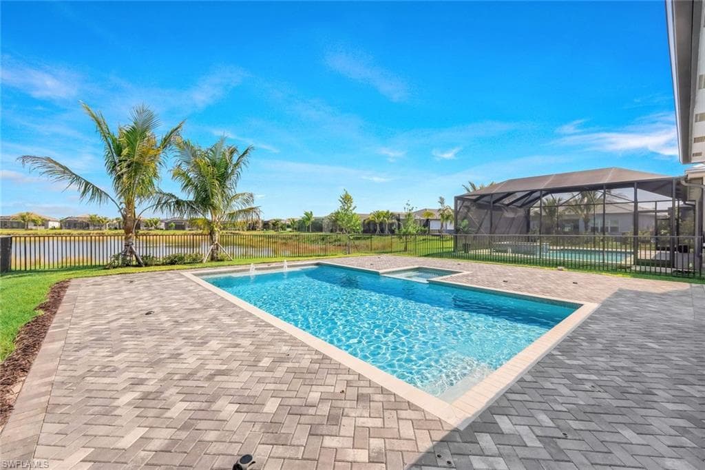 12243 Lotus Ave, Naples, FL 34120-32