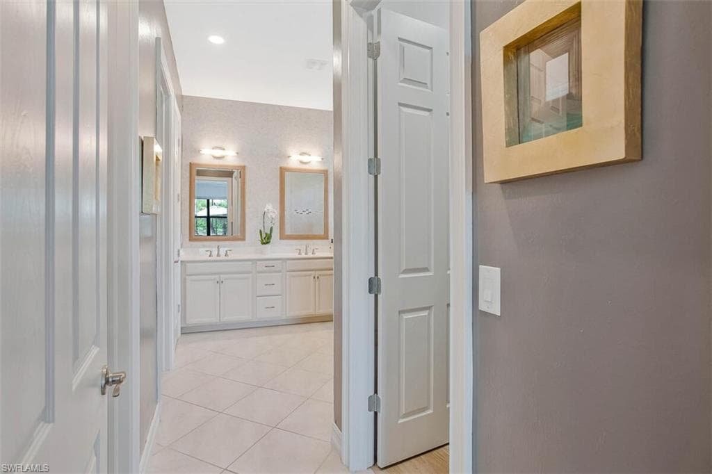 1422 Mockingbird Dr, Naples, FL 34120-25