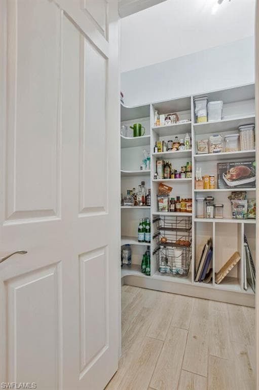 1422 Mockingbird Dr, Naples, FL 34120-32