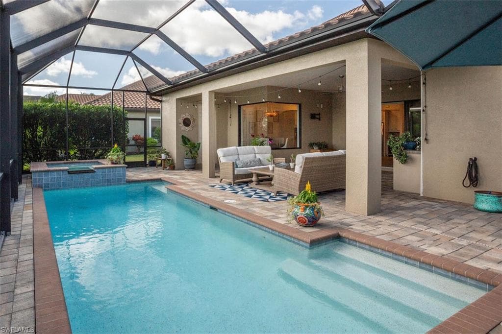 1422 Mockingbird Dr, Naples, FL 34120-44