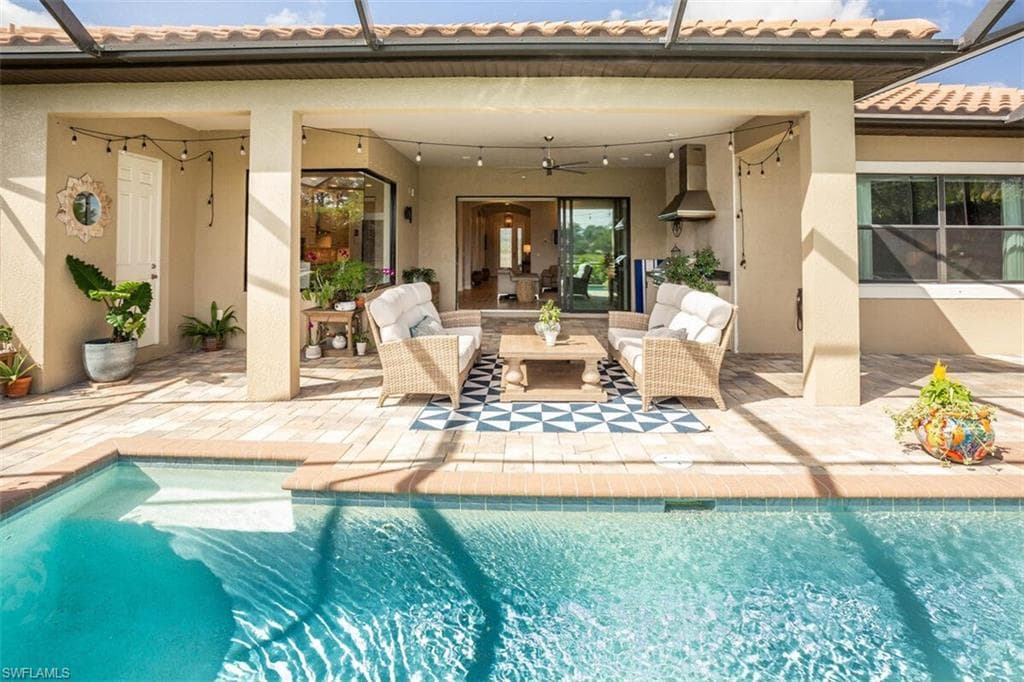 1422 Mockingbird Dr, Naples, FL 34120-4