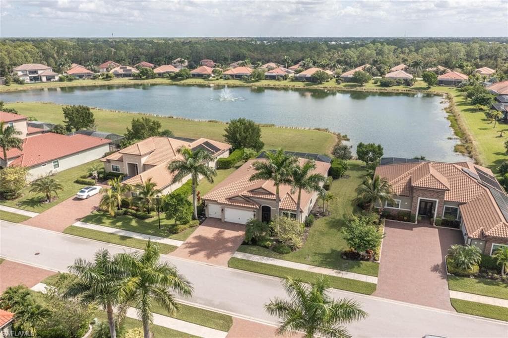 1422 Mockingbird Dr, Naples, FL 34120-7