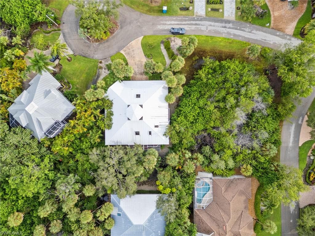 380 Periwinkle Ct, Marco Island, FL 34145-41