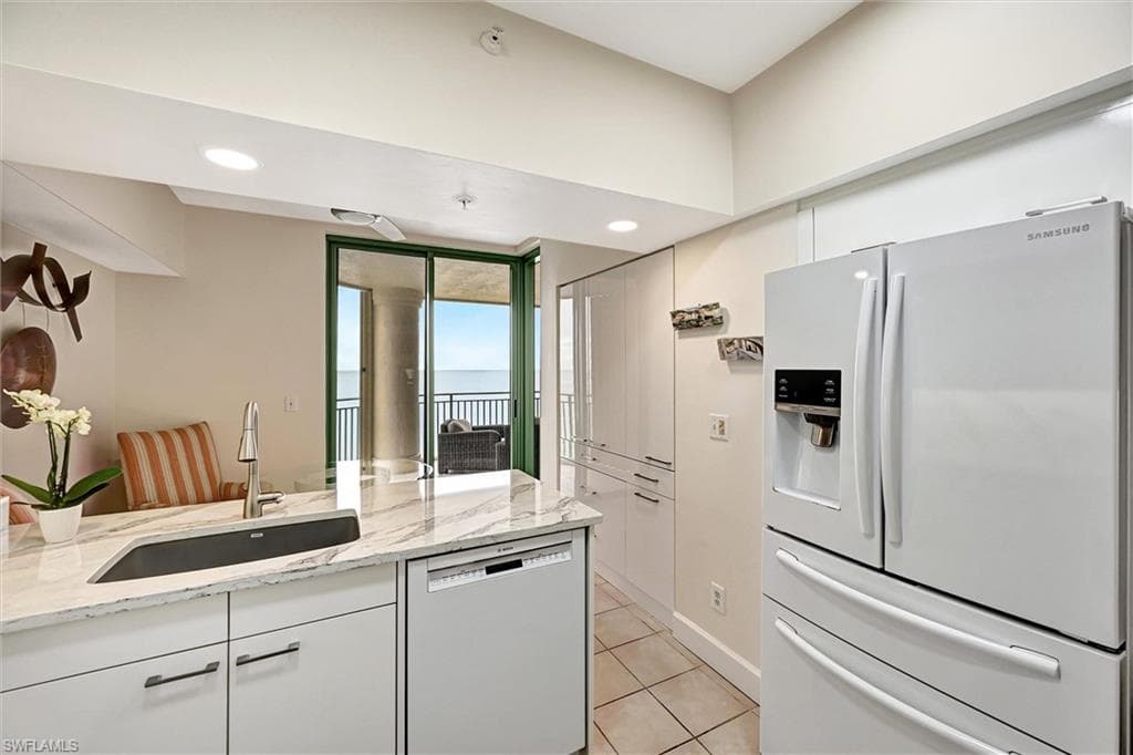 980 Cape Marco Dr 902, Marco Island, FL 34145-14