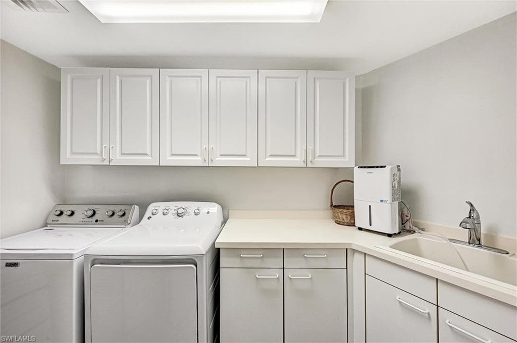 980 Cape Marco Dr 902, Marco Island, FL 34145-32