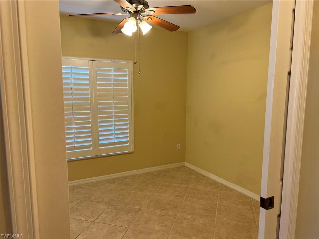 2506 Orchid Bay Dr Z-104, Naples, FL 34109-17