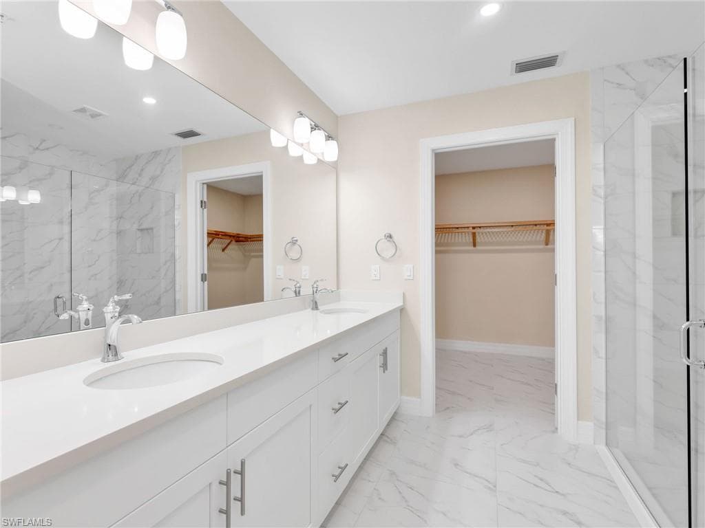 257 Indies Dr E 102, Naples, FL 34114-26