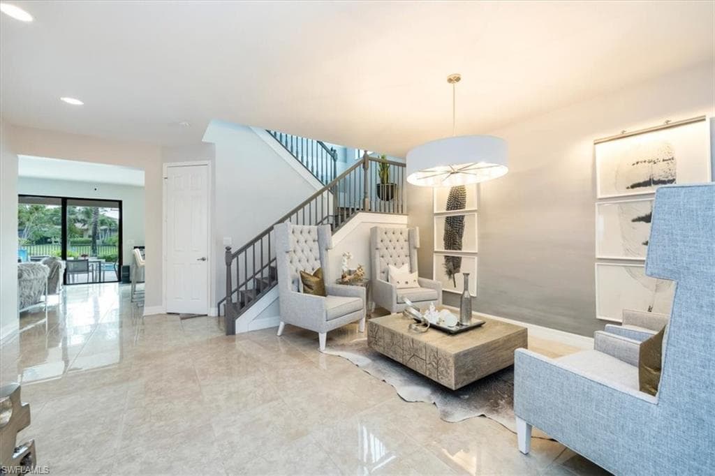 13539 Mandarin Cir, Naples, FL 34109-2