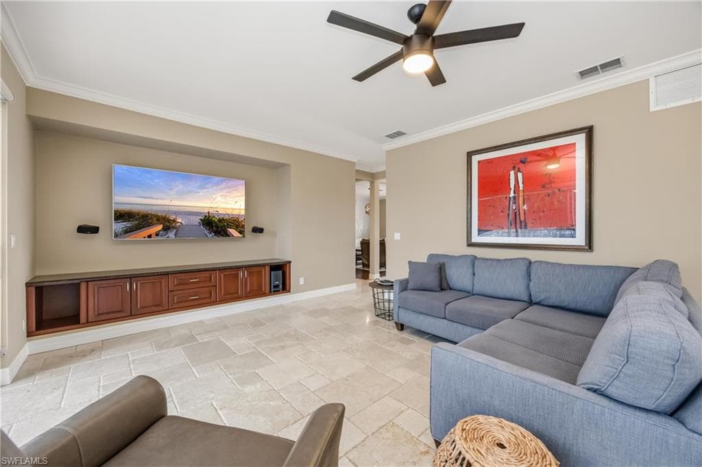 2066 Imperial Cir, Naples, FL 34110-9