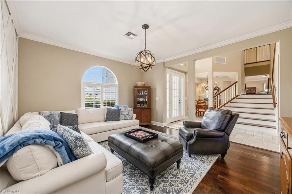 2066 Imperial Cir, Naples, FL 34110-10