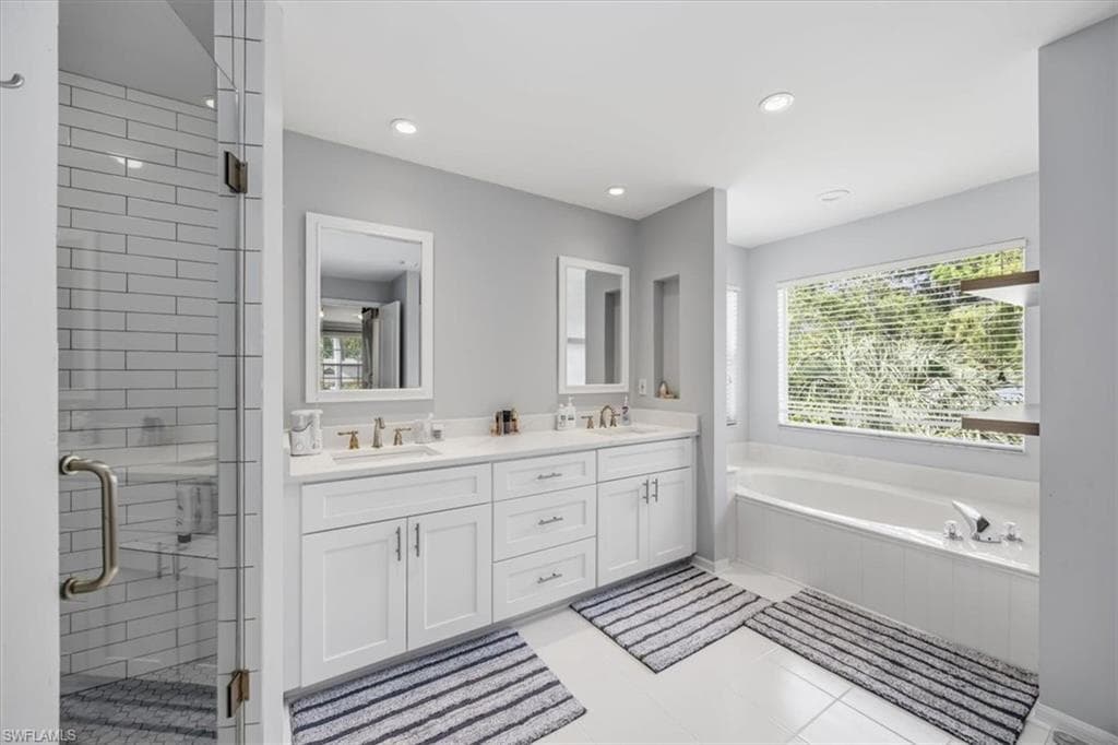 2066 Imperial Cir, Naples, FL 34110-15