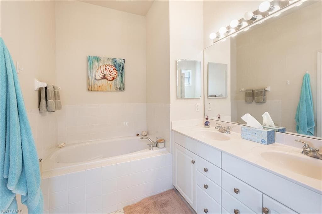 7895 Sanctuary Cir 1, Naples, FL 34104-18