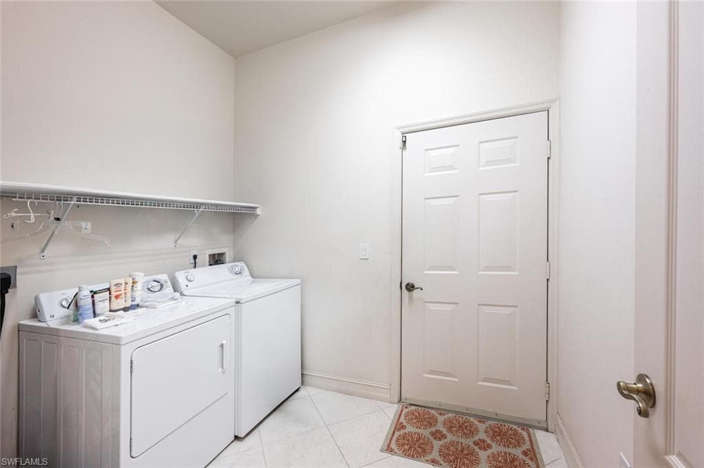 7895 Sanctuary Cir 1, Naples, FL 34104-22