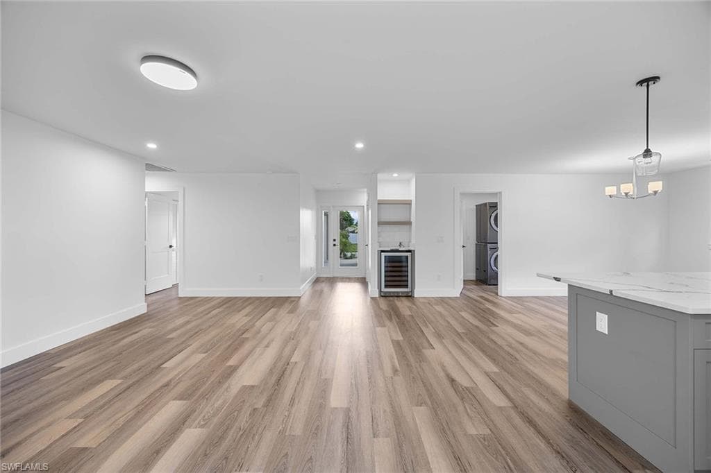 1235 Woodridge Ave, Naples, FL 34103-11