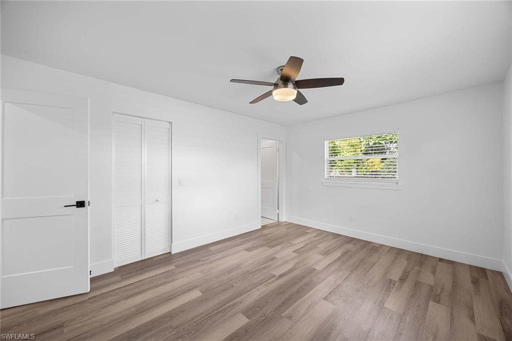 1235 Woodridge Ave, Naples, FL 34103-18
