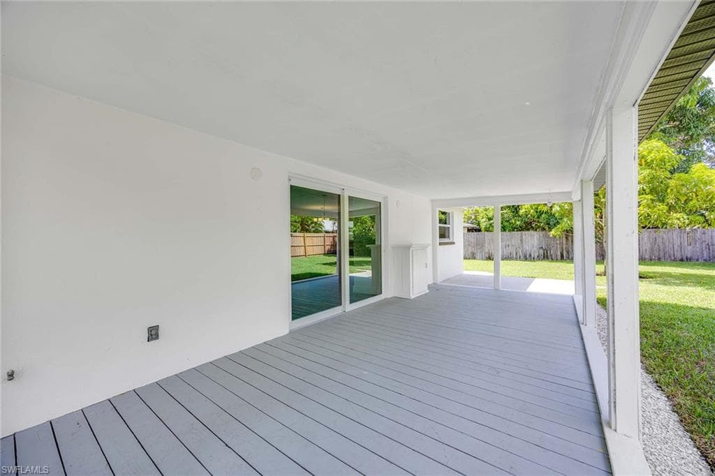 1235 Woodridge Ave, Naples, FL 34103-26