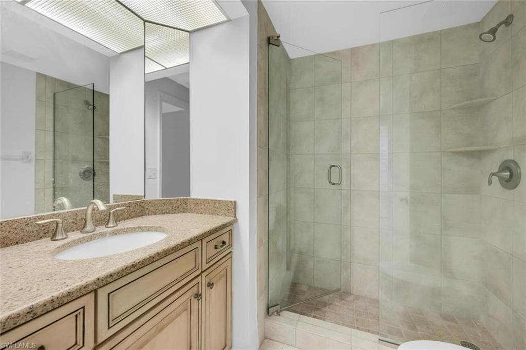 9380 Gulf Shore Dr 101, Naples, FL 34108-12