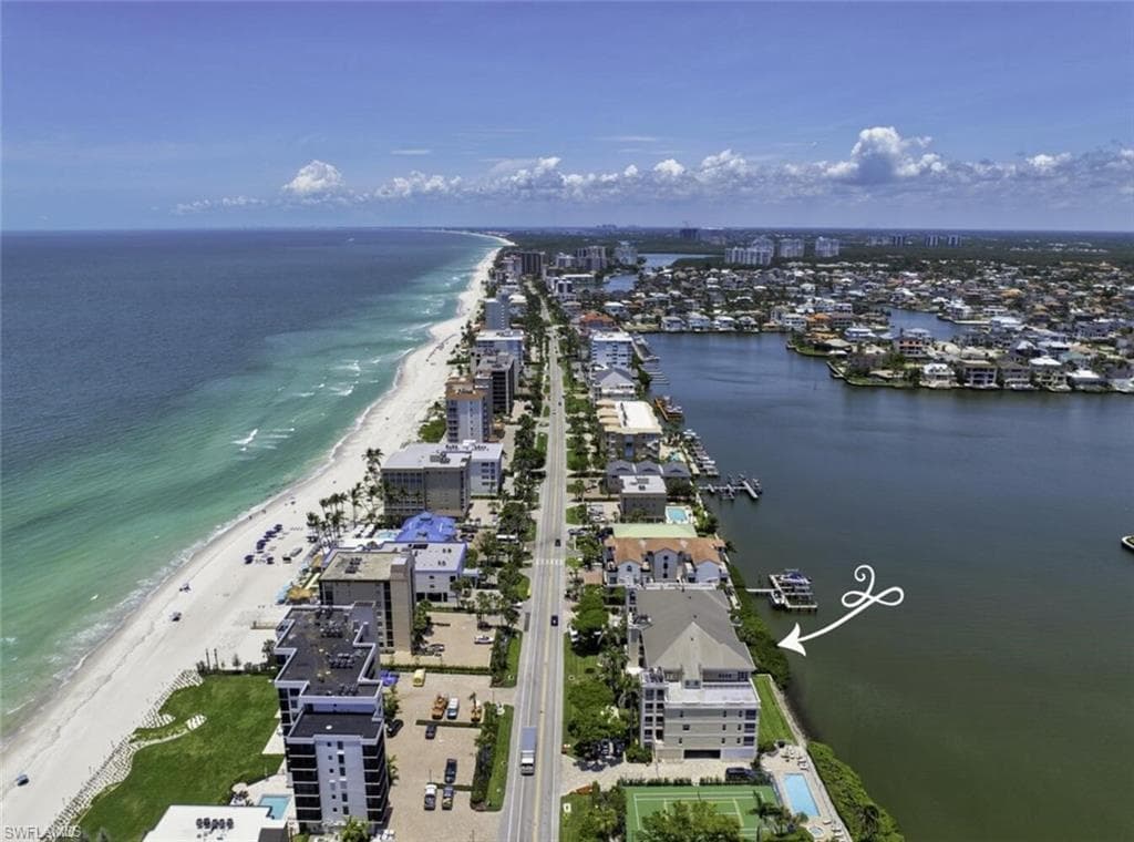 9380 Gulf Shore Dr 101, Naples, FL 34108-2