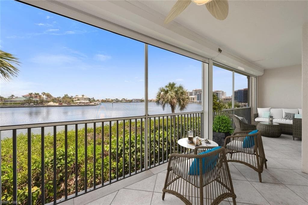 9380 Gulf Shore Dr 101, Naples, FL 34108-4