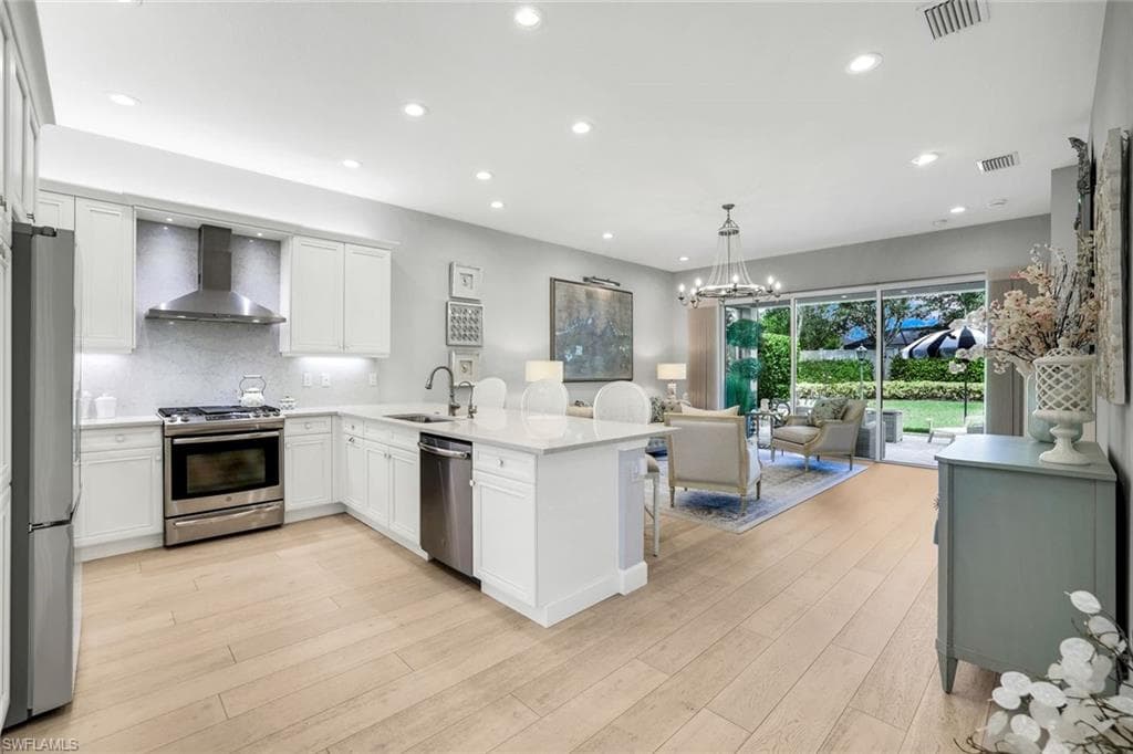 16332 Molise Pl, Bonita Springs, FL 34135-8