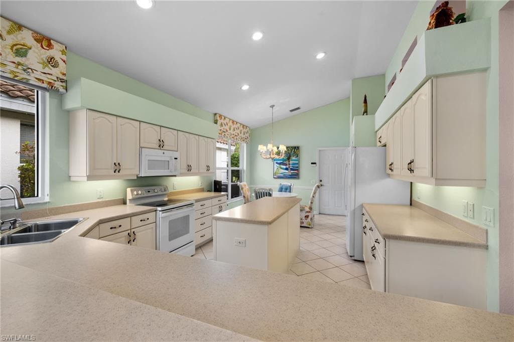 1724 Winding Oaks Way, Naples, FL 34109-9