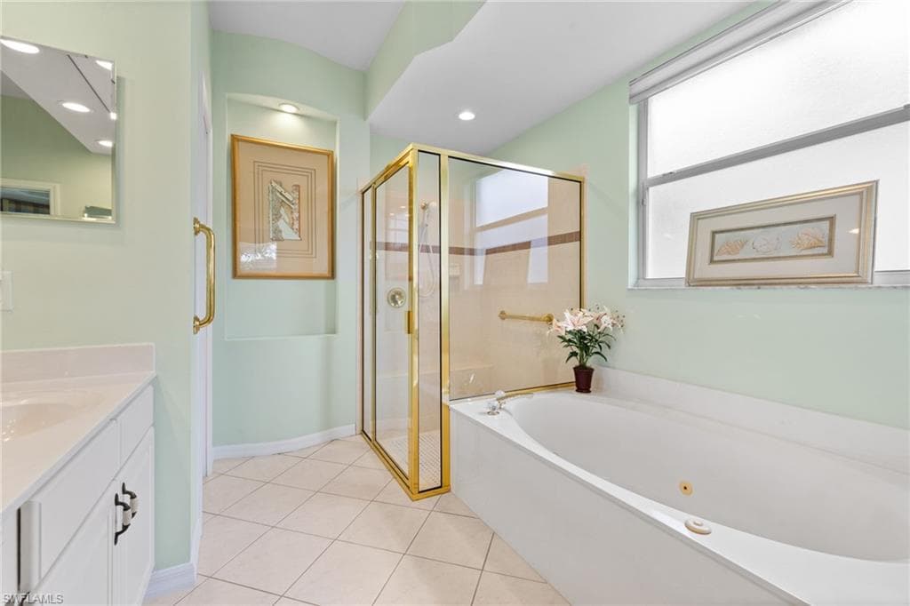 1724 Winding Oaks Way, Naples, FL 34109-20