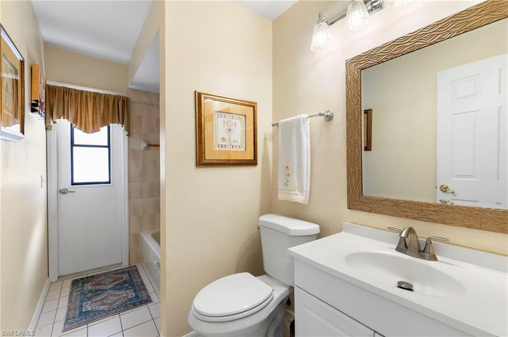 3434 Anton Ct, Naples, FL 34109-19