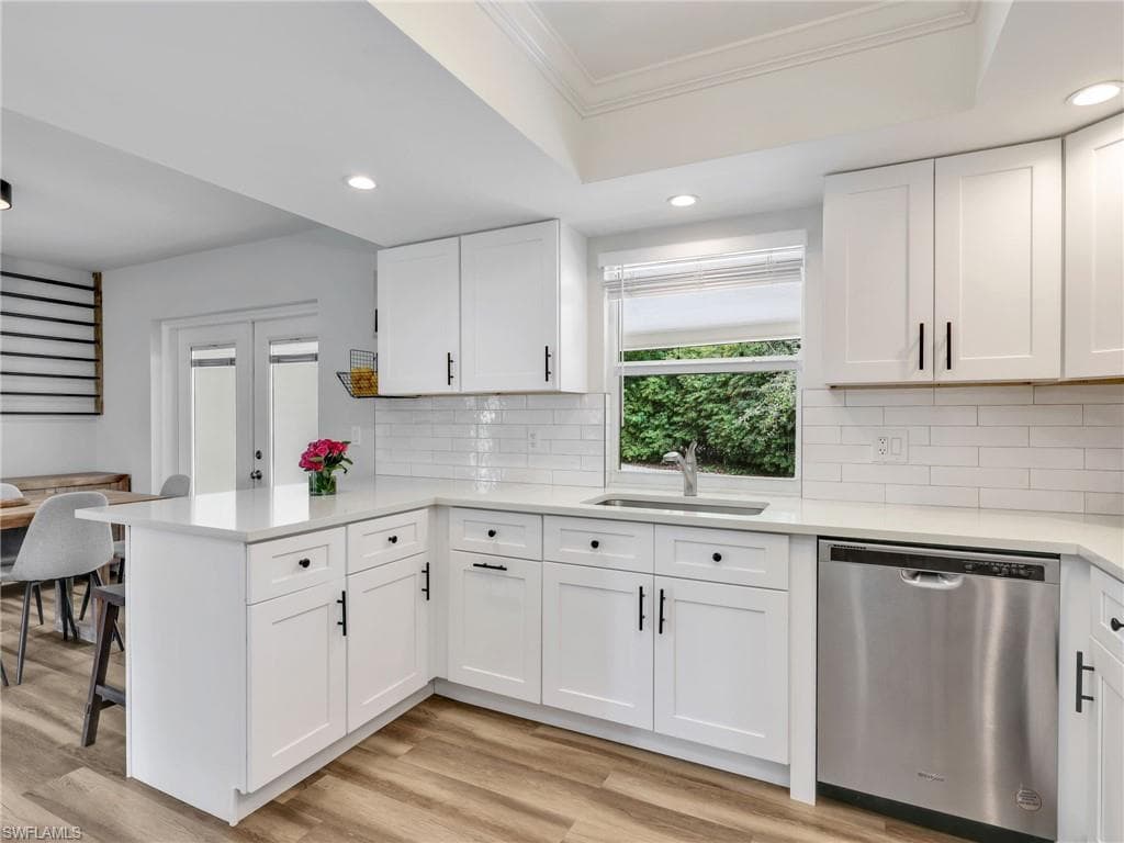 3511 Santiago Way, Naples, FL 34105-13