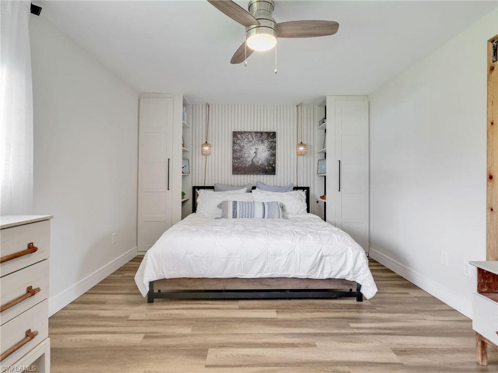 3511 Santiago Way, Naples, FL 34105-16