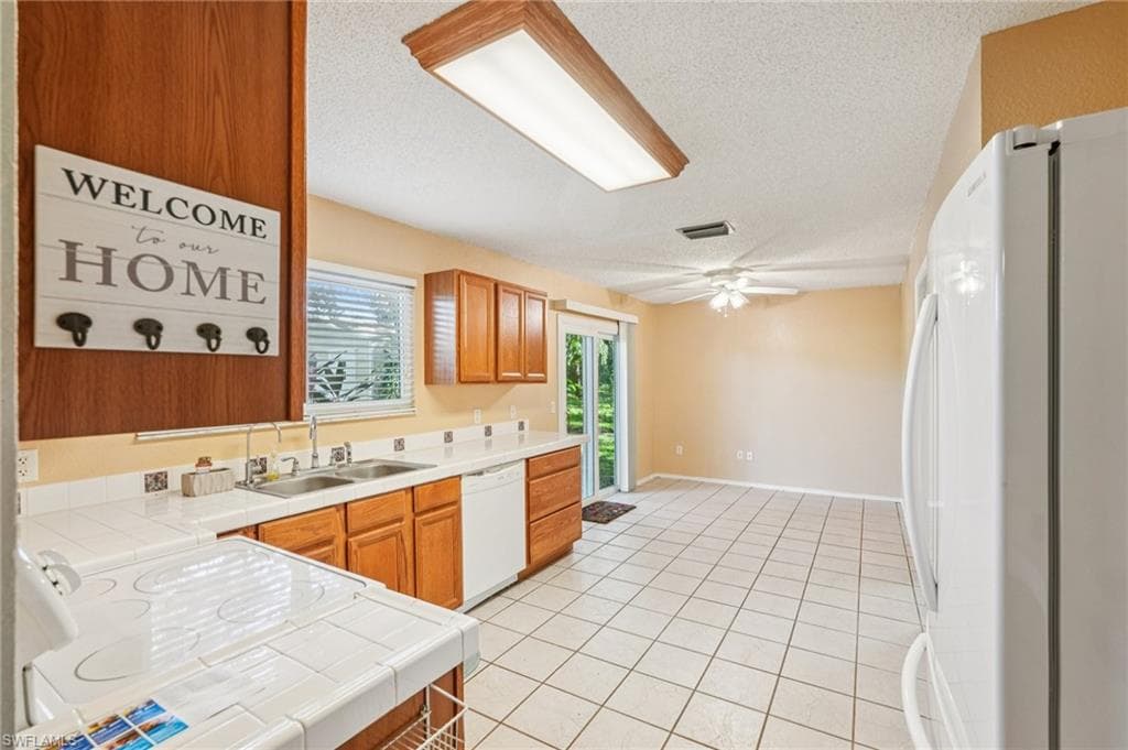 4001 Sunflower Cir, Labelle, FL 33935-13