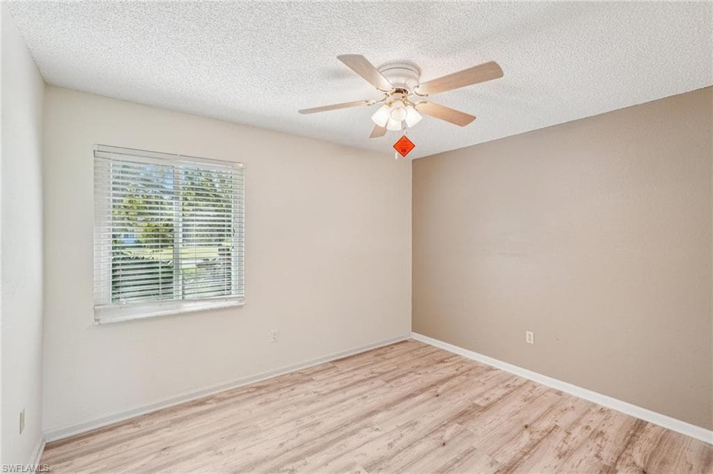 4001 Sunflower Cir, Labelle, FL 33935-23