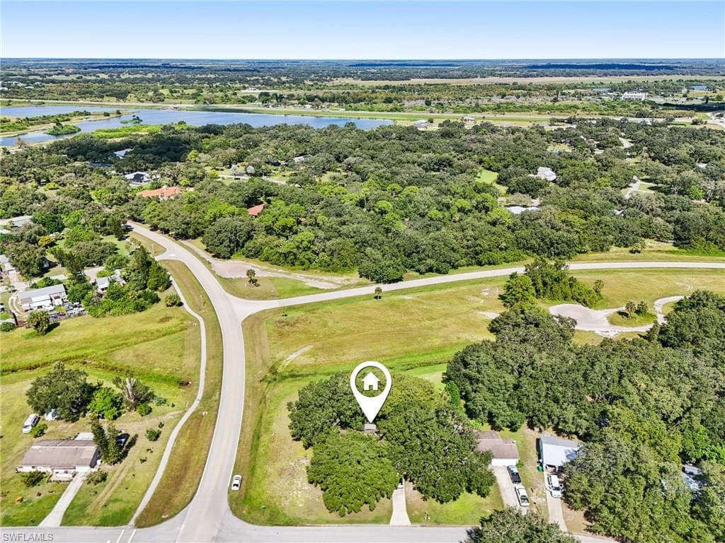 4001 Sunflower Cir, Labelle, FL 33935-44