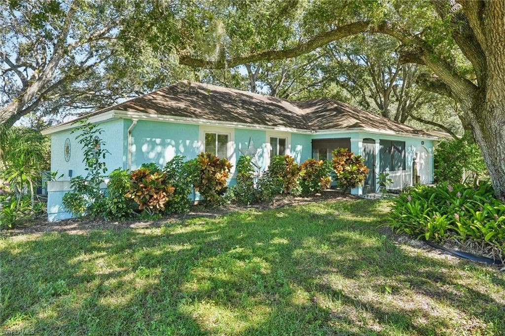 4001 Sunflower Cir, Labelle, FL 33935-3