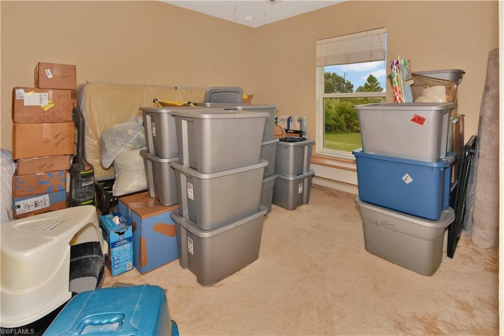 6005 Elaine Ave N, Lehigh Acres, FL 33971-9