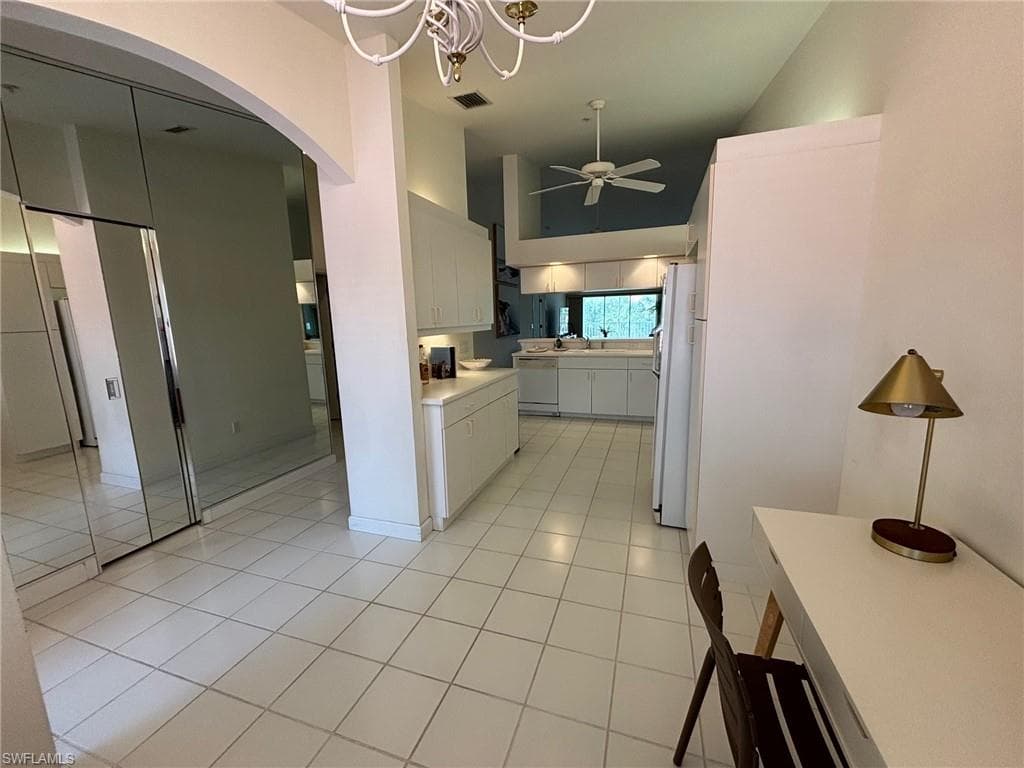 6650 Beach Resort Dr 910, Naples, FL 34114-9