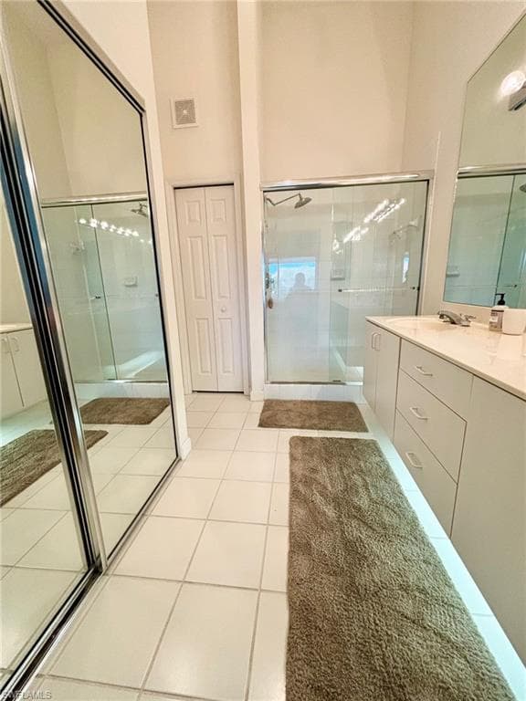 6650 Beach Resort Dr 910, Naples, FL 34114-14