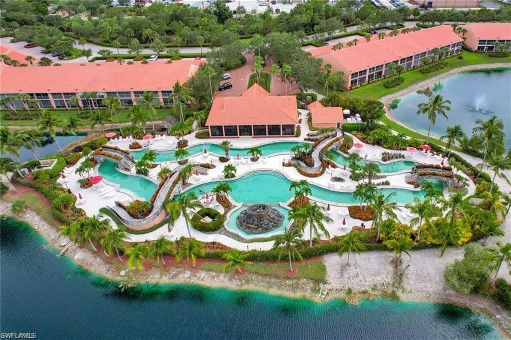 6650 Beach Resort Dr 910, Naples, FL 34114-1