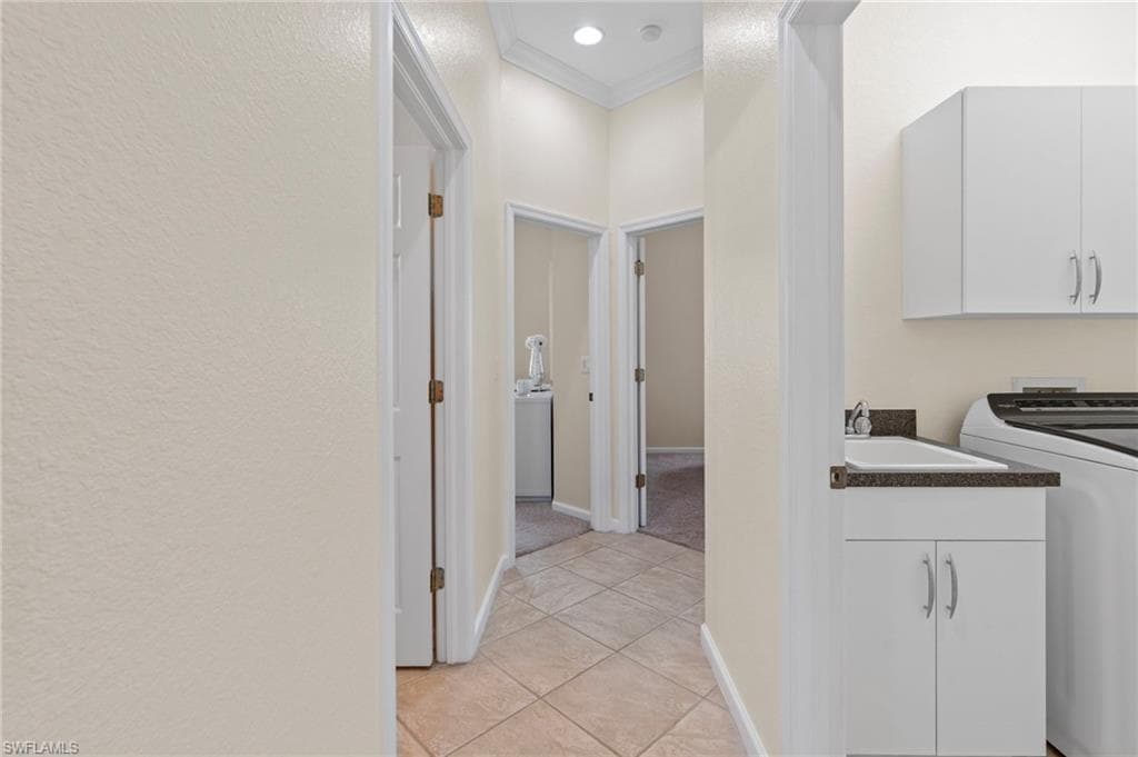 8193 Valiant Dr, Naples, FL 34104-23