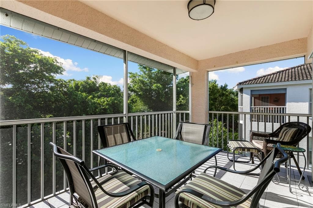 1036 Mainsail Dr 721, Naples, FL 34114-24