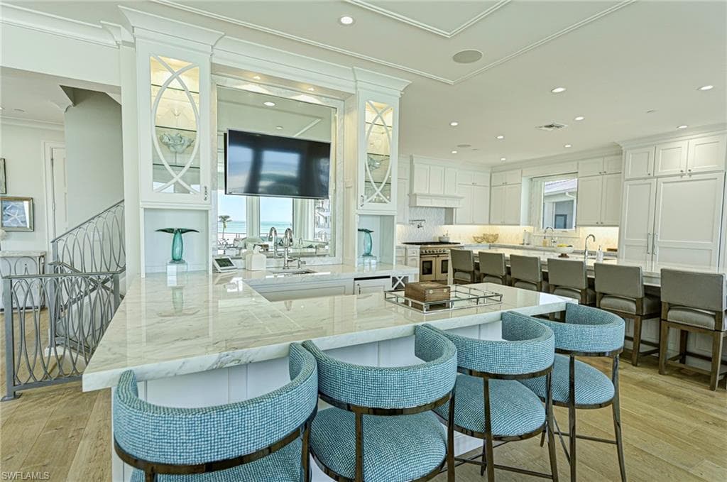 104 Anguilla Ln, Bonita Springs, FL 34134-9