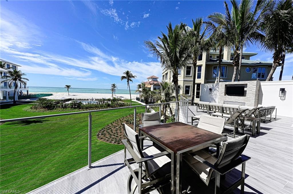 104 Anguilla Ln, Bonita Springs, FL 34134-17