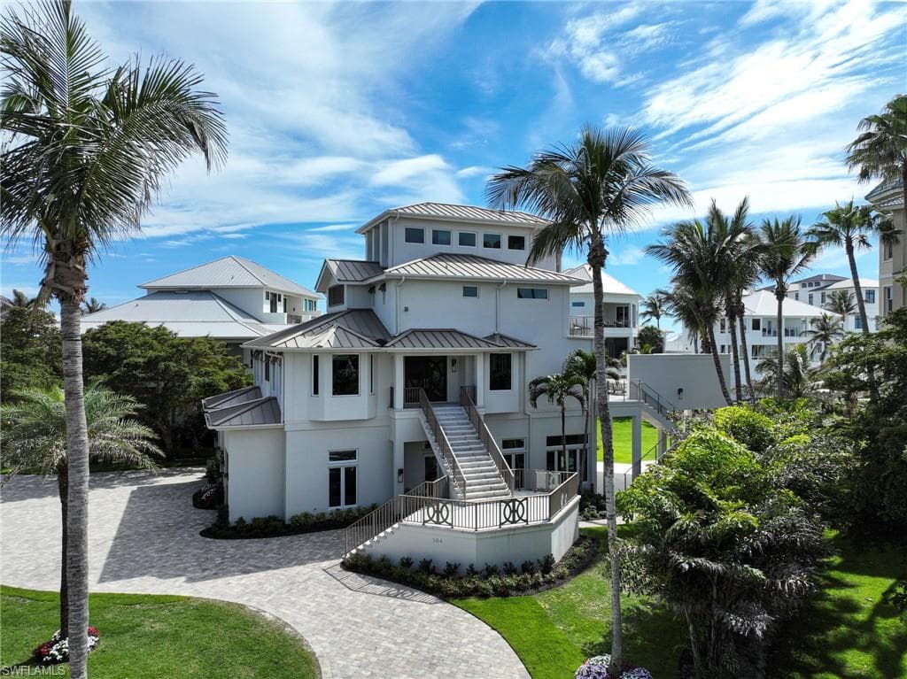 104 Anguilla Ln, Bonita Springs, FL 34134-44