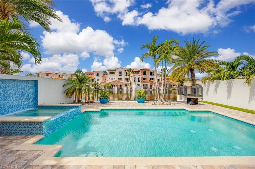 16512 Talis Park Dr, Naples, FL 34110-14