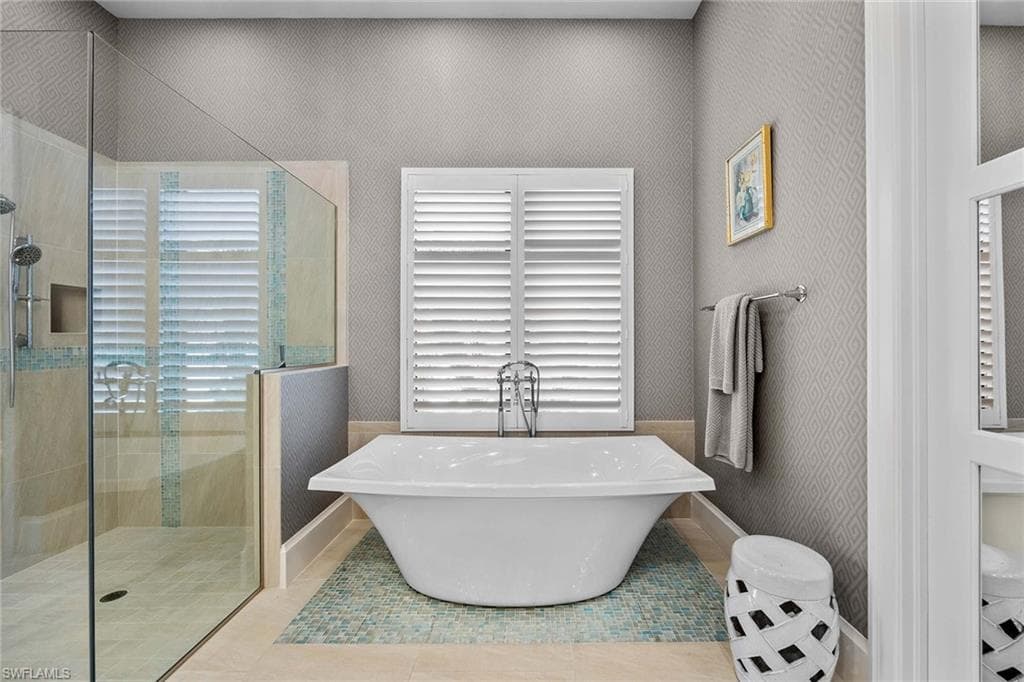 16512 Talis Park Dr, Naples, FL 34110-18