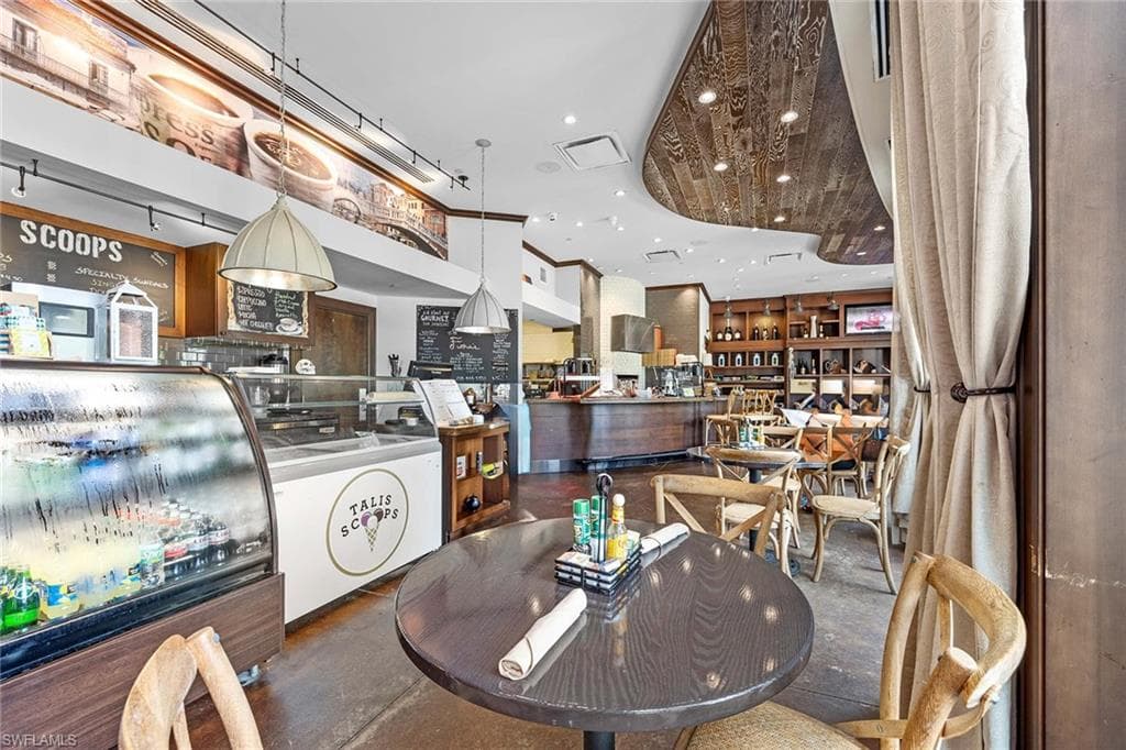 16512 Talis Park Dr, Naples, FL 34110-38