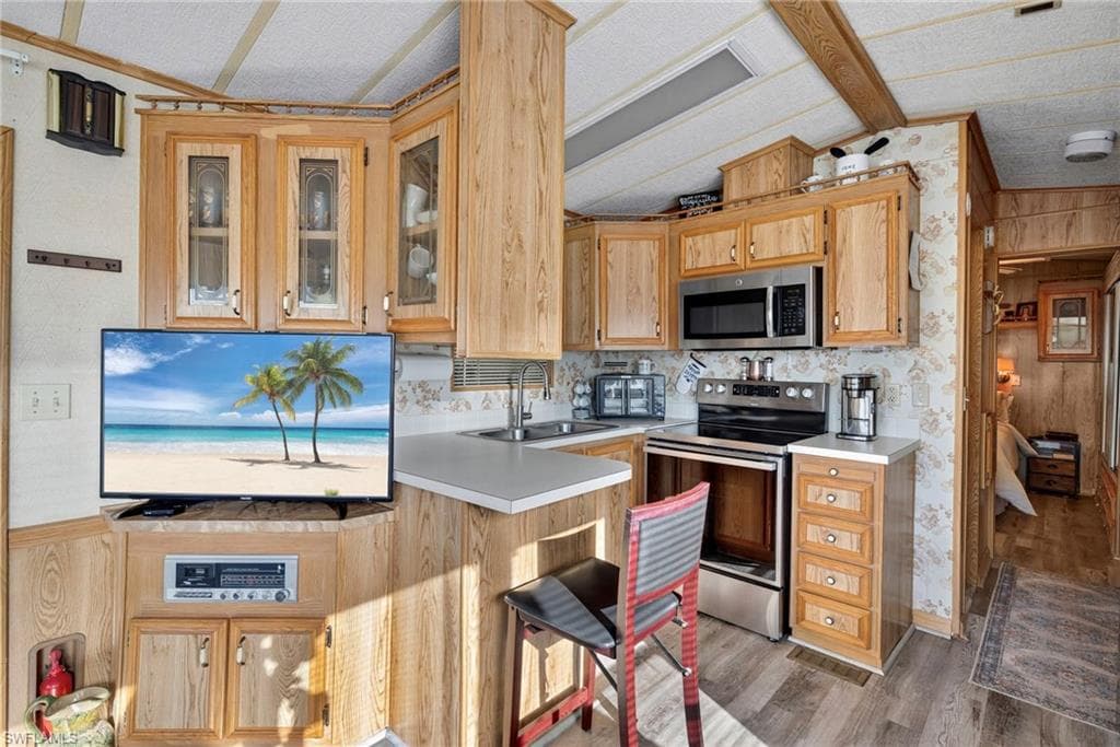 53 La Fonda Ln, North Fort Myers, FL 33903-10