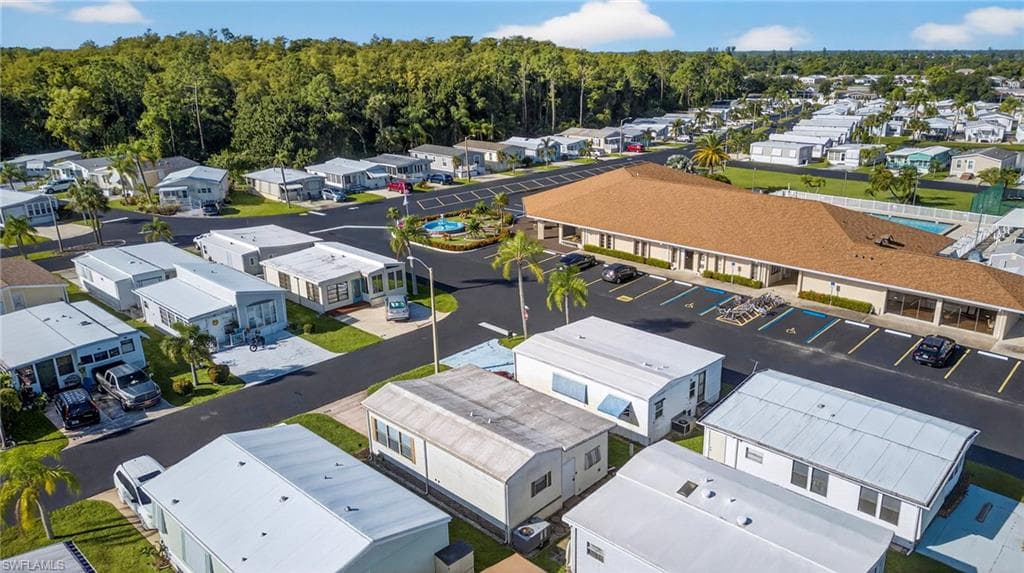 53 La Fonda Ln, North Fort Myers, FL 33903-28