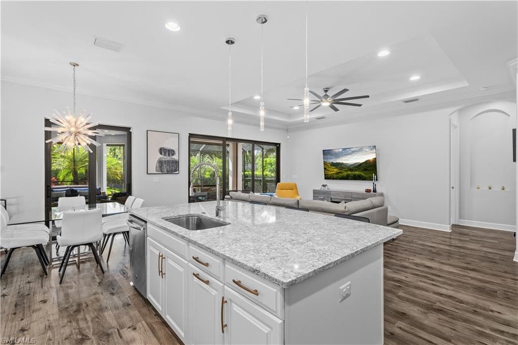 8696 Dilillo St, Naples, FL 34119-10